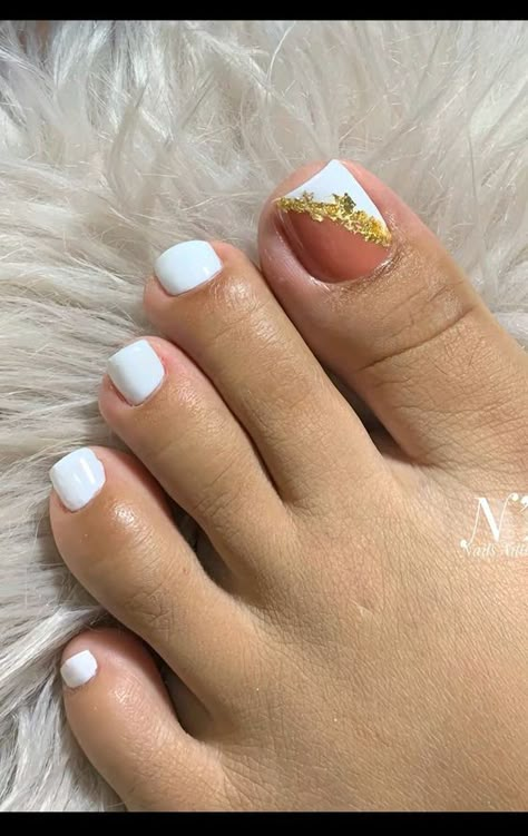 Gelish Pie, Gel Pedicure Ideas, Spring Toe Nail Colors, Long Spring Nails, Pedicure Pies, Nail Color Acrylic, Pedicure Trends, Toenail Ideas, Toe Nail Colors