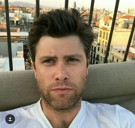 →live from new york, it’s saturday night Colin Jost, Call Me Maybe, Guys And Dolls, Comedy Show, Ryan Reynolds, Saturday Night Live, Cool Haircuts, Fav Celebs, Live Laugh Love