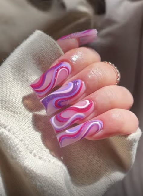 Swirls Nail Designs, Sparkle Swirl Nails, Swirl Nail Art Designs, Nails Swirl Design, Aura Nail Designs, Spiral Nails, Swirls Nails, Swirly Nails, Swirl Nail Art