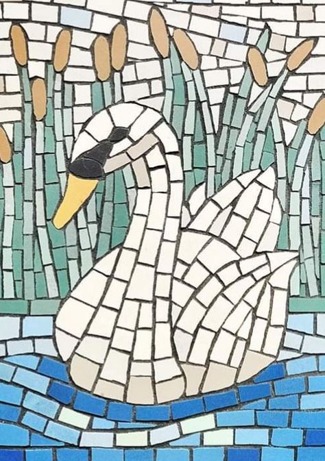 Swan Mosaic Art, Mosaic Projects Paper, Animal Mosaic Art, Mozaic Desene, Mozaik Art Paper, Simple Mosaic Art, Mosaic Ideas Beginner, Step By Step Christmas Painting, Christmas Painting On Canvas