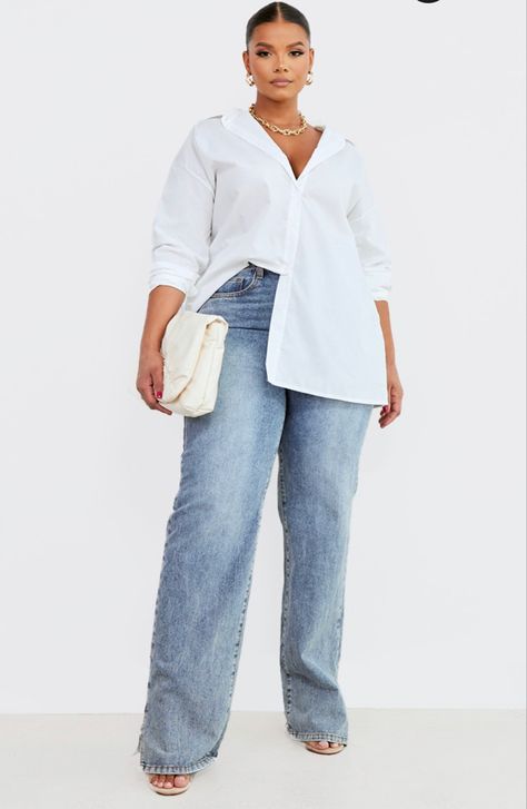 Oversized White Shirt Plus Size, White Shirts Outfits For Women, White Shirt And Jeans Outfit Plus Size, Oversized White Shirt Outfit Plus Size, White Shirt Blue Jeans Outfit Women Plus Size, How To Style White Button Down Shirt Plus Size, Plus Size White Shirt Outfit, Blue Jean And White Top Outfits, Oversized Shirt And Jeans Outfit Women