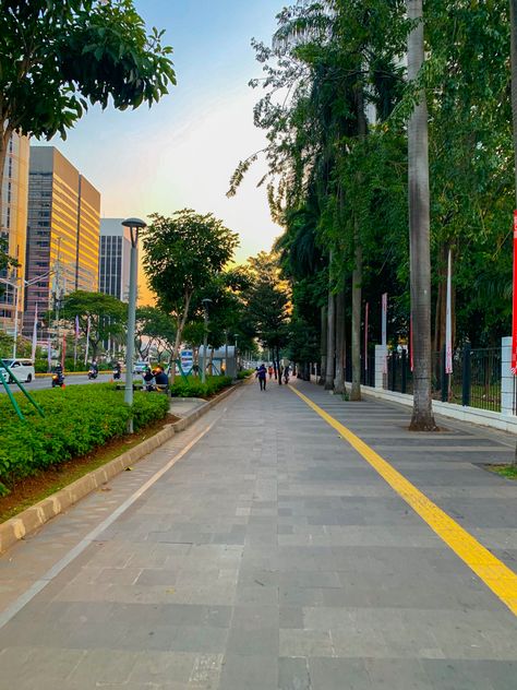 Sudirman street in afternoon ❤️ Background Images For Editing Landscape, Street Background For Editing, City Background For Editing, Background References, Jakarta City, Street Background, Zepeto Background, Beach Background Images, Background Images For Editing