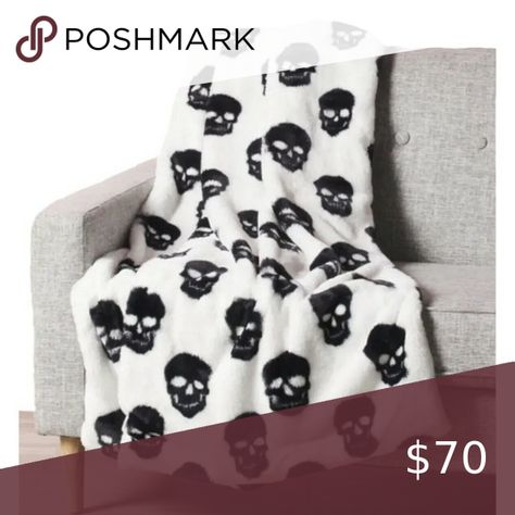 Rachel Zoe Oversized Faux Fur Throw White Black Skeleton 50” x 70” Throw Blanket White, Black White Halloween, Skull Blanket, Halloween Skulls, Boho Texture, Oversized Throw Blanket, Striped Throw Blanket, Black Skeleton, Decorative Throws Blanket