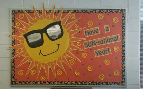 Sunshine Bulletin Board. Have a SUN-sational year! Sun Sun Bulletin Boards, Sunshine Bulletin Board, Sunshine Classroom, Pta Bulletin Boards, Cafeteria Bulletin Boards, Summer Bulletin Board, Office Bulletin Boards, College Bulletin Boards, Sun Theme