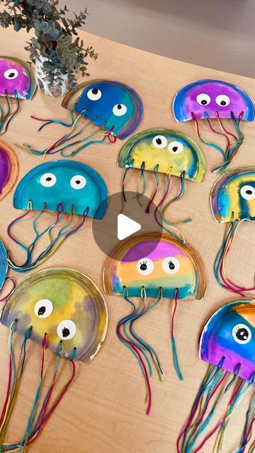 Jelly Fish Paper Plate Crafts, Diy Paper Fish Craft, Jellyfish Crafts For Kids, Jelly Fish Craft, Paper Plate Jellyfish, Paper Plate Fish, Art Unit, Toddlers Activities, Jellyfish Craft