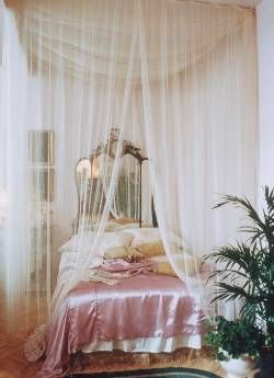 Beautiful Bed Designs, Dekorasi Kamar Tidur, Romantic Bedroom, Canopy Bed, Pink Bedroom, Dream Rooms, My New Room, Dream Bedroom, Bedroom Inspo