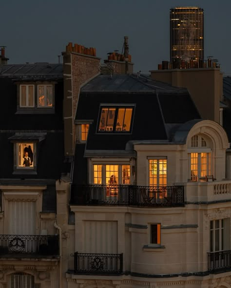 Cityscape Night, House In France, Paris Rooftops, Soft Music, Architecture Luxury, The Night We Met, Night We Met, Houses In France, Paris Architecture