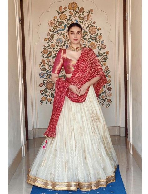 Aditi Rao Hydari in a ivory Tarun Tahiliani lehenga for a wedding 1 Tarun Tahiliani Lehenga, Ivory Lehenga, Casual Blouse Designs, Bridesmaid Outfits, Aditi Rao Hydari, Aditi Rao, Simple Lehenga, Trendy Outfits Indian, Indian Outfits Lehenga