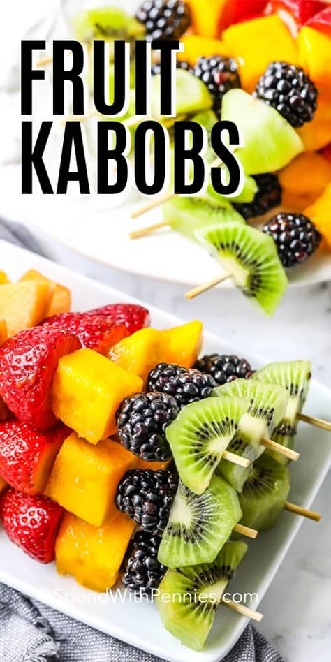 Simple Fruit Dip, Rainbow Fruit Kabobs, Fruit Kabob, Fruit Kebabs, Fruit Appetizers, Fruit Platter Designs, Summer Salads With Fruit, Fruit Skewers, Fruit Kabobs