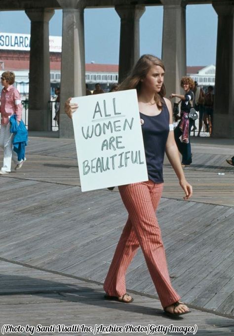 A protest against the Miss America Pageant at Atlantic City New Jersey 1969. https://t.co/wpvHSAJMzW Milton Greene, Ian Mckellen, The Future Is Female, Future Is Female, Uma Thurman, Grl Pwr, Human Right, The Patriarchy, Miss America