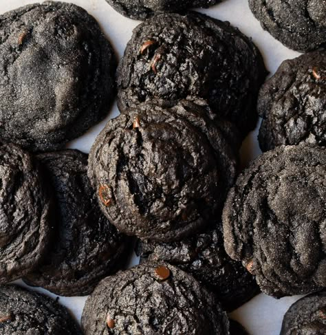 Black Cocoa Cookies Black Cocoa Cookies, Dark Cocoa Cookie, Coal Cookies, Halloween Cookie Treats, Black Cookies, Cookies Without Brown Sugar, Reeses Cookies, Lava Cookies, Cocoa Powder Recipes