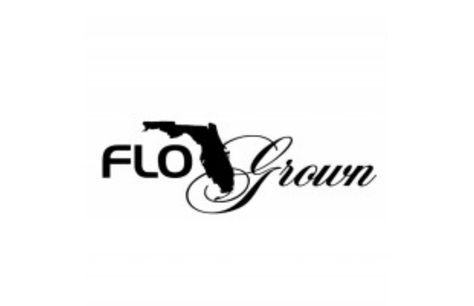 My flo grown sticker Diy T Shirt Ideas, Flo Grown, Leg Tattoo Ideas, Truck Stickers, Diy T Shirt, Leg Tattoo, Script Logo, Vinyl Ideas, Pink Camo