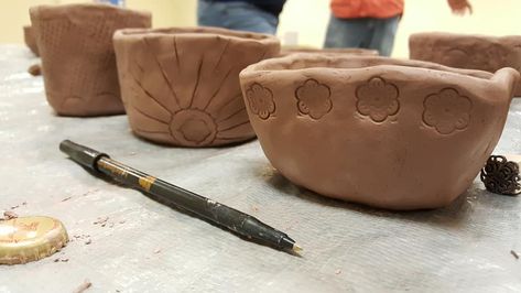 Can I Make Pottery Without a Kiln? - Creek Road Pottery LLC Pottery Without A Kiln, Handbuilding Pottery Ideas, Pottery Wheel Diy, Handbuilding Pottery, Fire Pots, Sculpture Pottery, Pottery Supplies, Pinch Pots, Pottery Wheel