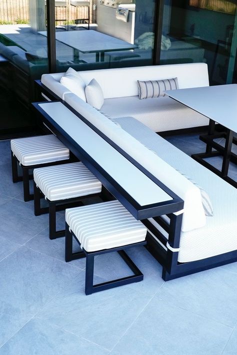 Outdoor Furniture Sets Metal, Diy Metal Outdoor Furniture, Outdoor Metal Furniture, Luxury Patio Furniture, Metal Garden Furniture, Sofa Couch Design, Hotel Room Interior, Iron Furniture Design, Steel Furniture Design