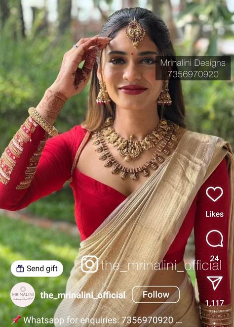 Red Blouse Golden Saree, Red Blouse Contrast Saree, Gold Saree With Red Blouse, Sweet Heart Neck Blouses, Gold Saree Contrast Blouse, Gold Colour Saree Contrast Blouse, Golden Saree Bride, Saree Blouse Front Neck Designs, Contrast Saree Blouse Ideas