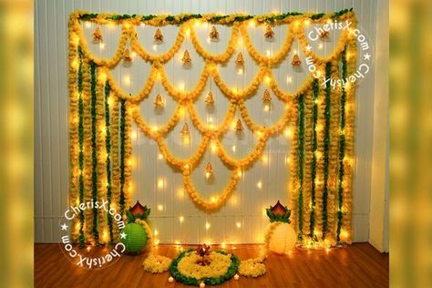 Backdrop Decoration Haldi Decoration Ideas Backdrops, Ganpati Decoration Theme, Haldi Decoration Ideas, Small Wedding Decor, Haldi Decoration, Diwali Decoration Ideas, Ganesh Chaturthi Decoration, Home Flower Decor, Simple Stage Decorations