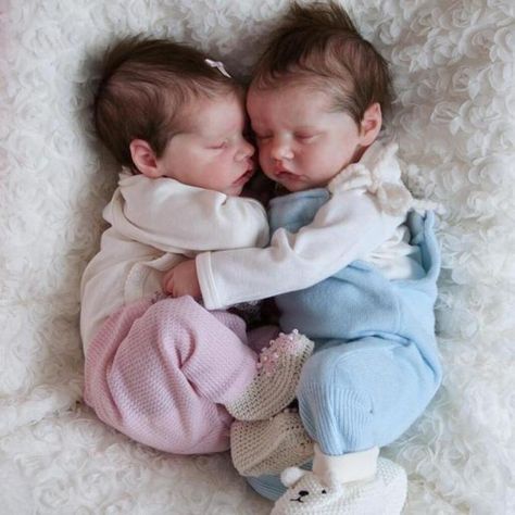 17 '' Real Lifelike Twins Sister Debbie and Deborah Reborn Baby Doll Girl Twins Boy And Girl, Reborn Baby Boy Dolls, Twins Boy, Bb Reborn, Real Life Baby Dolls, Real Baby Dolls, Reborn Baby Boy, Baby Reborn, Silicone Reborn Babies