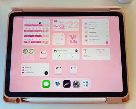 Ipad Air Setup Aesthetic, Easy Ipad Setup, Ipad Pro Widget Aesthetic, I Pad Aesthetic Widgets, Aesthetic Widget Ipad, Productive Ipad Homescreen, Ipad Homescreen Ideas Aesthetic Uni, Ipad Set Up Aesthetic, Cute Ipad Set Up