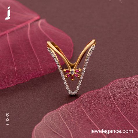 A perfect ring for a perfect person as you... . Search for the Product Code '09339' on www.jewelegance.com . #myjewelegance #jewelegance #ring #gemstonering #ringstack #gemstone #gemstonejewellery #ringcollection #czring #beautifuljewellery Vanki Ring Design Diamond, Anji Ring Gold, Kalyanam Ring Designs, Gold Vanki Ring Designs, Vangi Ring, Vanki Ring Design, Cute Gold Rings, Ring Designs Gold, Vanki Designs Jewellery