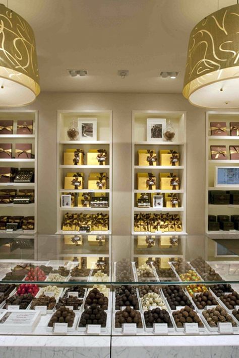 OMG - I have went to heaven Godiva Chocolatier, Chocolate Boutique, Chocolate Store, Chocolate Shops, Chocolate Stores, Godiva Chocolate, Luxury Chocolate, Chocolate Shop, Dinner Recipes For Kids