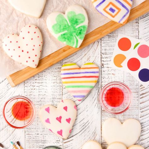 How To Make Paint Your Own Cookies (A PYO Tutorial) Royal Icing Recipe Without Meringue Powder, Royal Icing Without Meringue, Royal Icing Without Meringue Powder, Recipe For Royal Icing, Dairy Free Icing, Paint Your Own Cookies, Painted Sugar Cookies, Pyo Cookies, Make Paint