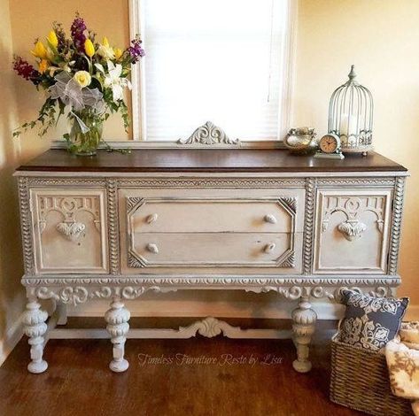 Gorgeous repainted buffet Diy Old Furniture, Diy Old Furniture Makeover, Jacobean Buffet, Old Furniture Makeover, Muebles Shabby Chic, Buffet Makeover, Painted Buffet, Chalk Paint Ideas, Timeless Furniture