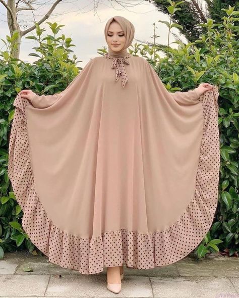 Ramadan Outfits Ideas, Ramadan Outfits, Korean Style Hijab, Abaya Burkha, Latest Abaya, Muslim Women Clothing, Abaya Pattern, Islamic Fashion Dresses, Bubu Gown Styles