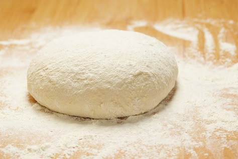 Pizza dough - this recipe is wonderful! Friendship Bread Starter, Amish Friendship Bread, Friendship Bread, Bread Starter, Homemade Pizza Dough, How To Make Pizza, Pizza Recipes Dough, Breads And Rolls, Pizza Pizza