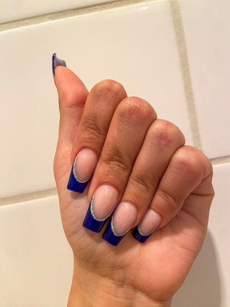 Royal Blue Nails Designs Short Gel, White And Navy Nails Acrylic, Navy Blue And White Nails Short, Midnight Blue Hoco Nails, Navy Nails For Prom, Navy Blue Nails Coffin Short, Royal Blue Nails Wedding, Navy Blue And Silver Nails Hoco, Nail Ideas For Blue Prom Dress