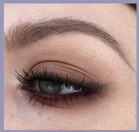 Makeup Eyeshadow Brown Eyes, Brown Makeup Looks, Cosmetic Tattooing, Galaxy Makeup, Trendy Eyeshadow, Mascara Makeup, Smoky Eyes, Brown Makeup, Trendy Makeup