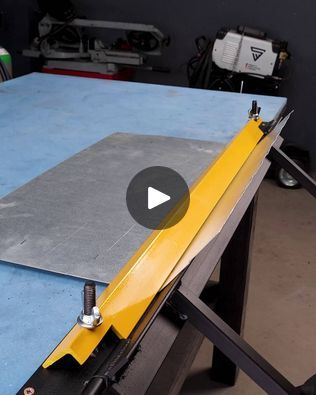 Perfect DIY Metal Sheet Bender! | Perfect DIY Metal Sheet Bender! | By Crafty PandaFacebook Diy Sheet Metal Brake, Sheet Metal Bender, Sheet Metal Brake, Metal Bender, Metal Fabrication Tools, Fabrication Tools, Metal Bending, Mechanic Tools, Modern Staircase