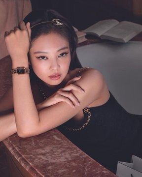 Bookmarks / X Jennie Kim Chanel, Jennie For Chanel, Chanel Jennie, Jennie Chanel, Miss Jennie Kim, Chanel Watch, Blackpink Icons, Jennie Ruby Jane, All Eyes On Me