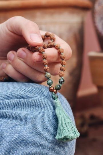 Meditation Photoshoot, Meditation Aesthetic, Buddhist Rosary, Yoga Mala Beads, Chanting Meditation, Spiritual Photos, Yoga Photoshoot, Im Blue, Rudraksha Beads