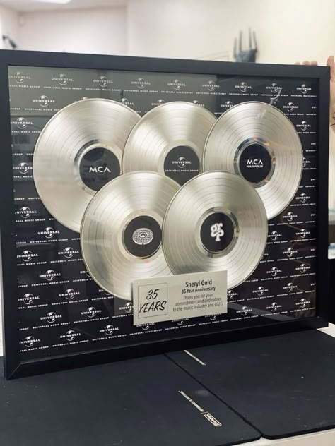 Platinum Record Plaque, Artist Management Music, Platinum Record, Career Affirmations, Billionaire Life, Music Studio Room, Custom Awards, Dream Music, Career Vision Board