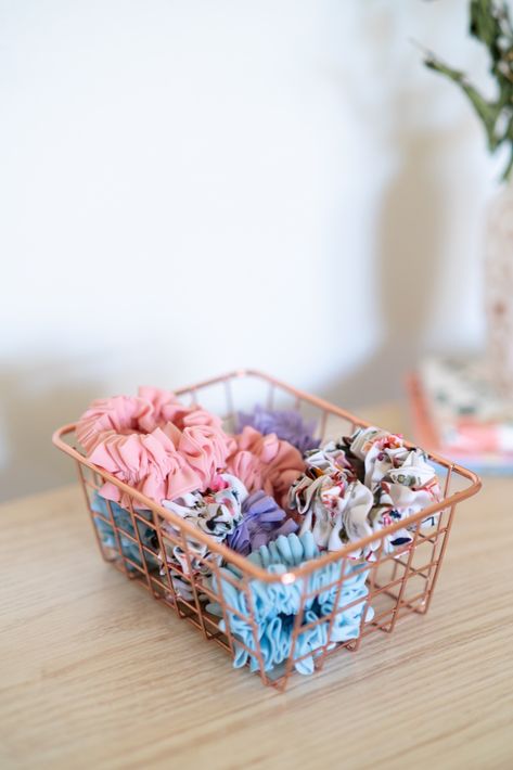 feminine scrunchie organization Scrunchie Storage Bathroom, Organize Scrunchies, Storing Scrunchies, Scrunchies Display Ideas, Scrunchie Organization, Scrunchie Storage, Headband And Scrunchie Organization, Scrunchie Stand, Countertop Display For Scrunchie