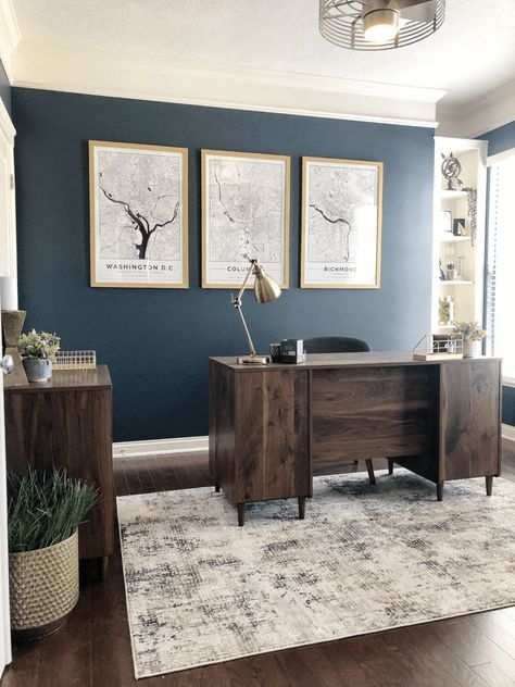 Office trends 2022: colors, furniture, and latest design ideas for a modern office - Hackrea His Office Decor, Paint Ideas For Home, Home Office Paint Ideas, Wall Paint Ideas, Office Wall Colors, Studio In Casa, Therapy Space, Ideas For Home Office, Blue Home Offices