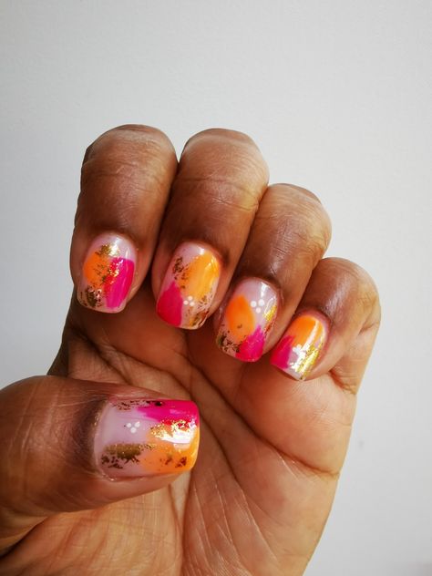 Gold Abstract Nails, Black Fall Nails, Gold Summer Nails, Easy Diy Nail Art, Summer Holiday Nails, Feather Nails, Abstract Nails, Orange Nail Designs, Nail Art Diy Easy