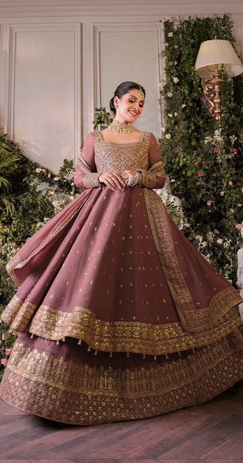 Desi Wedding Dresses, Asim Jofa, Latest Bridal Dresses, Pakistani Fancy Dresses, Beautiful Pakistani Dresses, Bridal Dress Fashion, Pakistani Bridal Dresses, Simple Pakistani Dresses, Pakistani Wedding Dresses