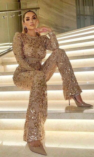 Gold Jumpsuit Outfit Dressy, Evening Jumpsuits Classy Formal, Champagne Outfit Ideas, Champagne Jumpsuit Wedding, Gala Pants Outfit Women, Lace Jumpsuit Outfit Classy, Jumpsuit Elegant Chic Classy Party, Gold Outfits For Women Classy, Fancy Jumpsuit Wedding