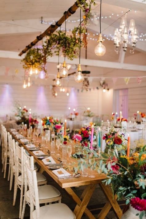 Wedding Table Decor Ideas, Wildflower Wedding Theme, Wedding Ideas Rustic, Autumn Wedding Ideas, Flowers And Candles, 21 Diner, Barn Wedding Decorations, Coloured Candles, Colourful Wedding