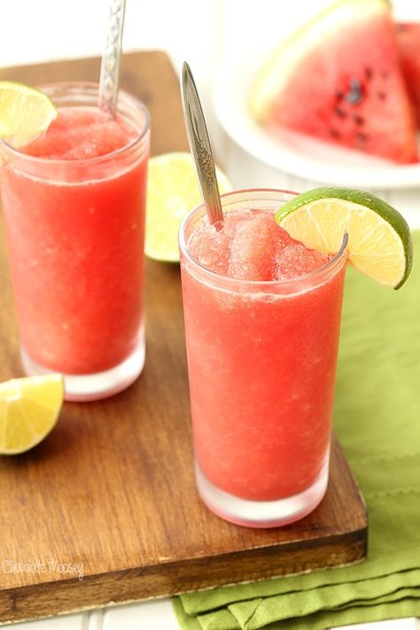 Watermelon Slushies Watermelon Slushies, Watermelon Slushie, Healthy Summer Drinks, Fun Summer Drinks, Yogurt Pops, Bay Breeze, Watermelon Mint, Sweet Watermelon, Watermelon Recipes