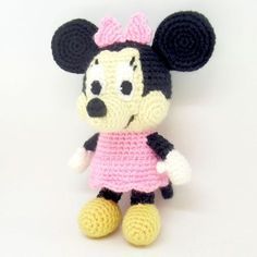 Free Pattern Friday: Minnie Mouse Amigurumi – i crochet things Michey Mouse, Crochet Mickey Mouse, Minnie Mouse Doll, Mouse Amigurumi, Disney Crochet Patterns, Disney Crochet, Crochet Toys Free, Crochet Geek, Crochet Disney