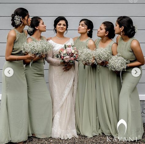 Bride Maids Dresses Indian, Bridal Maid Dress, Christian Wedding Dress, Casual Maxi Dresses, Christian Bride, Bridesmaid Photoshoot, Indian Bridesmaid Dresses, Marriage Dress, Classy Gowns