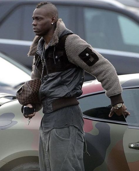 Workwear Fashion Men, Mario Balotelli, Football Fashion, Workwear Fashion, Streetwear Men Outfits, Comme Des Garcons, Fashion Killa, Look Cool, Fitness Inspo