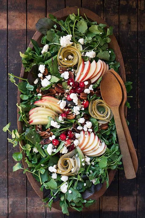 Salad Fall, Salad Presentation, Fall Harvest Salad, Fall Salads, Salad With Apples, Fall Salad, Harvest Salad, Autumn Salad, Winter Salad