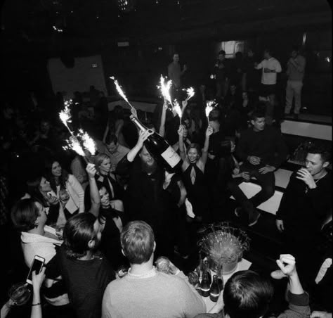 Nightclub Film Photography, Wedding Bottle Service, Vip Party Aesthetic, Party Event Photography, Bottle Service Aesthetic, Party Dark Aesthetic, Black And White Party Aesthetic, Classy Party Aesthetic, Vip Aesthetic