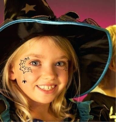 Kids Witch Makeup, Dress Trick, Childrens Halloween Party, Halloween Makeup For Kids, Halloween Makeup Witch, Black Spiders, Spiders Web, Party Eyes, Spooky Ideas