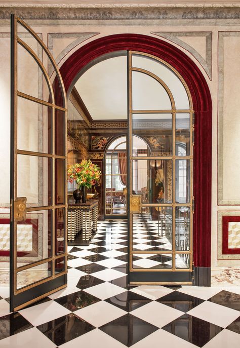 5 Attention-Grabbing Classic Interiors by JP Molyneux Studio Ltd. | Architectural Digest Art Deco Office Design, Olivetti Showroom, Checkered Floor, Drawing Room Decor, Art Deco Interior Design, Art Deco Home, Art Deco Architecture, Classic Decor, Interior Deco