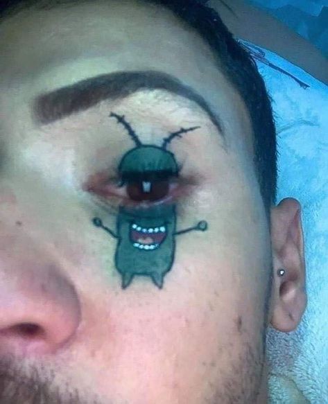 plankton tattoo Hand Tattoos For Guys Aesthetic, Really Bad Tattoos, Tattoo Homme, Tattoos Mandala, Tattoos Geometric, Tatuaje A Color, Leg Tattoos Women, Weird Tattoos, Bad Tattoos