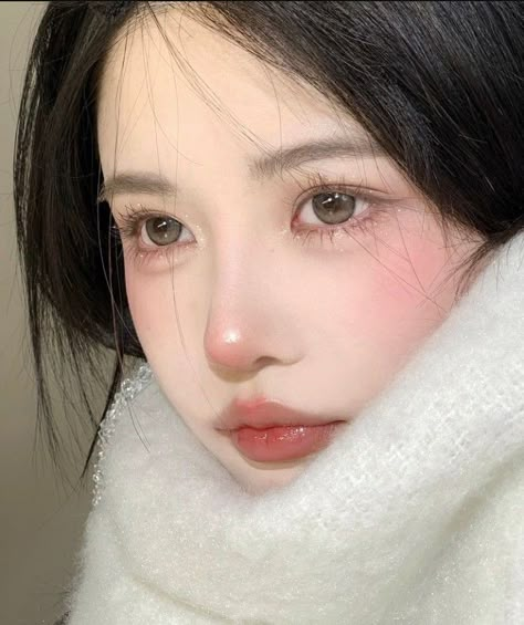 Peachy Makeup Look, Makeup Layout, Angel Makeup, Korean Makeup Look, Doll Eye Makeup, Douyin Makeup, Ulzzang Makeup, Glossy Makeup, Japanese Makeup